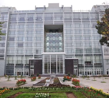 Exterior building view with garden of Dushanbe Serena Hotel 