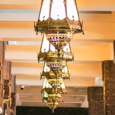 Ceiling lamps in the hotel at Faisalabad Serena Hotel
